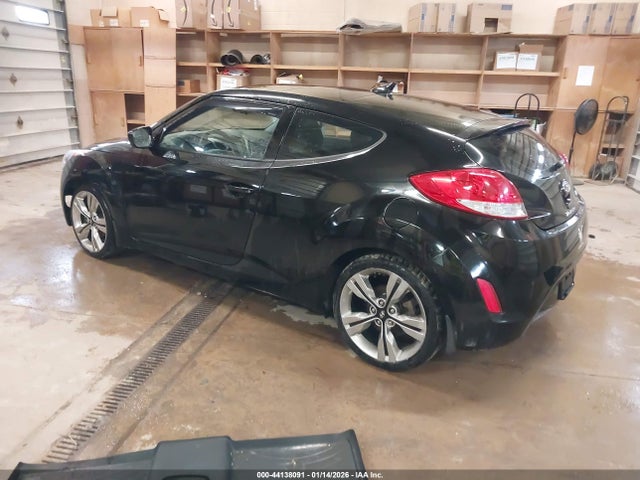 2013 HYUNDAI VELOSTER KMHTC6AD3DU146573 Photo 2