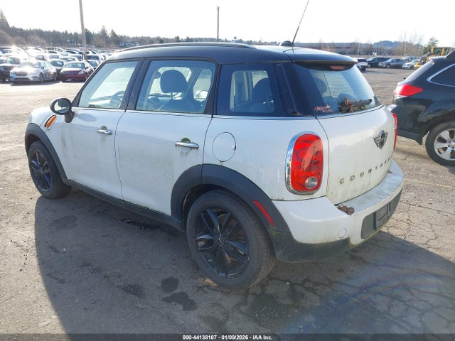 2013 MINI COUNTRYMAN WMWZB3C53DWM09605 Photo 2
