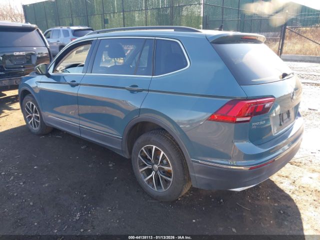 2021 VOLKSWAGEN TIGUAN 3VV2B7AX7MM128022 Photo 2