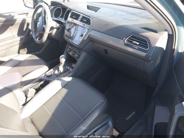 2021 VOLKSWAGEN TIGUAN 3VV2B7AX7MM128022 Photo 4