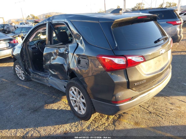 Chevrolet EQUINOX LS 2018 2GNAXHEVXJ6153407 Image 3