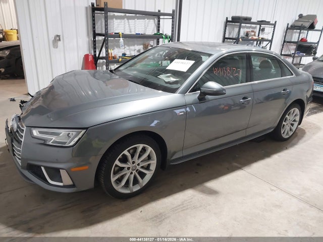 2019 AUDI A4 WAUENAF40KN021022 Photo 1
