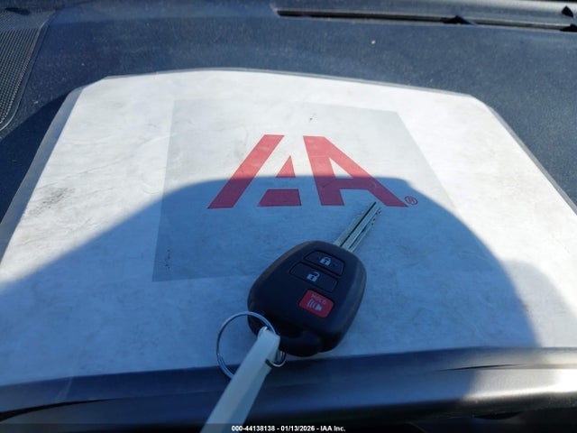 2018 TOYOTA RAV4 JTMZFREV9JJ167760 Photo 10