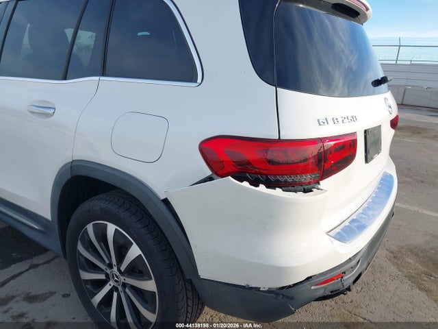 W1N4M4GB2MW106207 Mercedes-Benz GLB 250