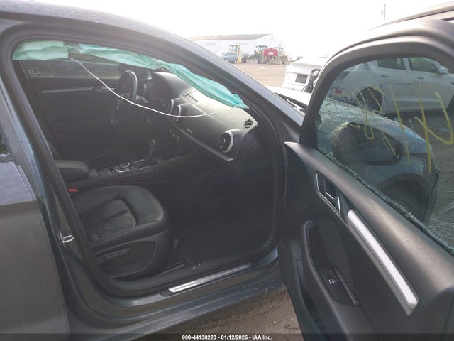 2018 AUDI A3 WAUAUGFFXJ1024232 Photo 4