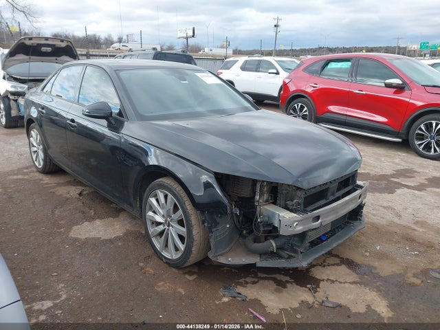 2017 AUDI A4 WAUANAF44HN025615 Photo 0