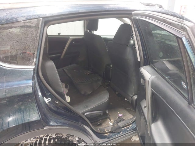 Toyota Rav4 Xle 2018 2T3RFREV9JW766787 Image 8