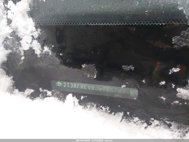 Toyota Rav4 Xle 2018 2T3RFREV9JW766787 Image 9