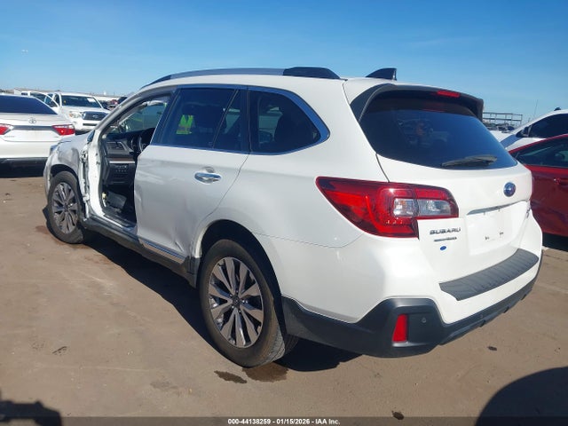 Subaru Outback 3.6r Touring 2018 4S4BSETC2J3374644 Image 3