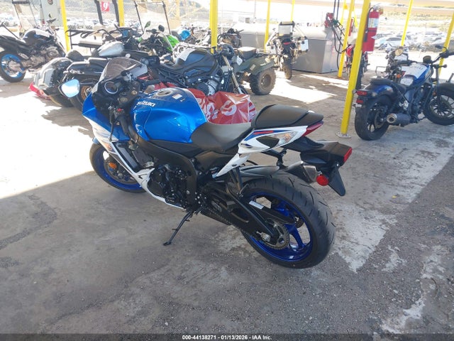 2024 SUZUKI GSX-R600 JS1GN7FA3R7100732 Photo 2