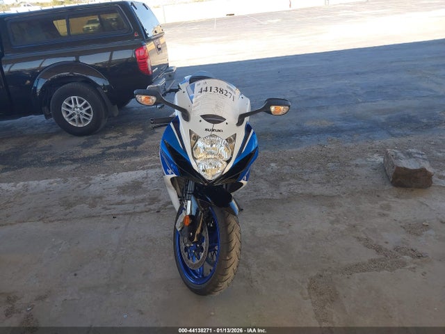 2024 SUZUKI GSX-R600 JS1GN7FA3R7100732 Photo 4