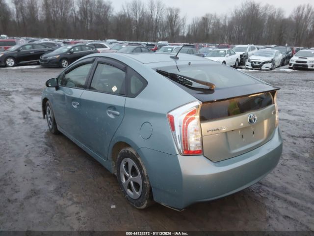 2013 TOYOTA PRIUS JTDKN3DU3D1650157 Photo 2