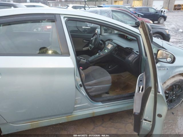 2013 TOYOTA PRIUS JTDKN3DU3D1650157 Photo 4