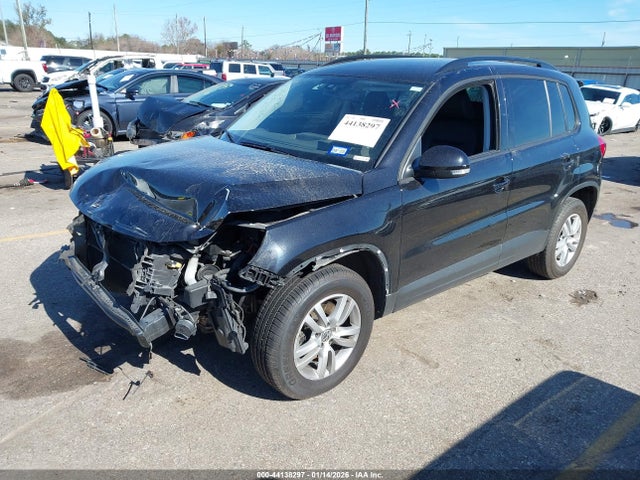 Aukcja sprzedaży 2017 Volkswagen Tiguan 2.0t/2.0t S, vin: WVGAV7AX4HK021603, numer aukcji: 44138297