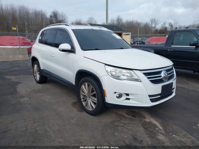 2011 VOLKSWAGEN TIGUAN WVGAV7AX1BW540592