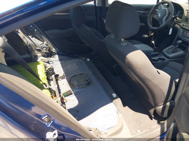 Продаж на аукціоні авто 2017 Hyundai Elantra Le, vin: 5NPD74LF2HH080016, номер лоту: 44138363