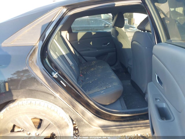 KMHLM4AG1PU596626 Hyundai ELANTRA SEL