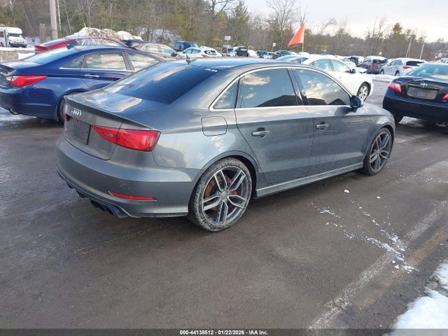 Продажа на аукционе авто 2015 Audi S3 2.0t Premium Plus, vin: WAUBFGFF2F1063693, номер лота: 44138512