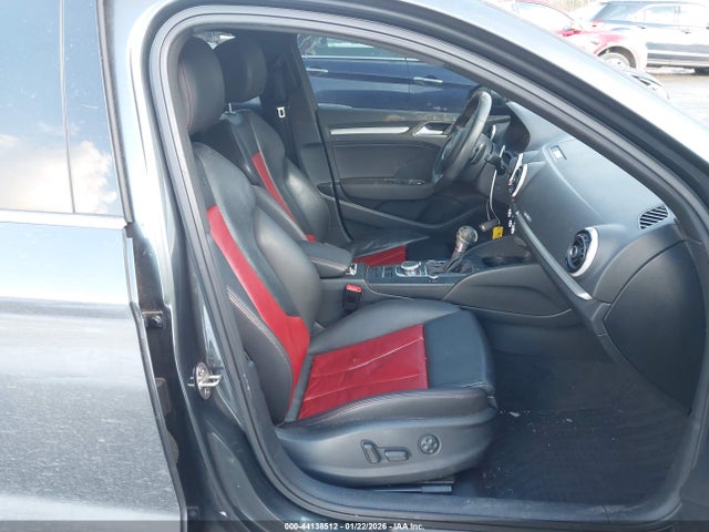 Продажа на аукционе авто 2015 Audi S3 2.0t Premium Plus, vin: WAUBFGFF2F1063693, номер лота: 44138512