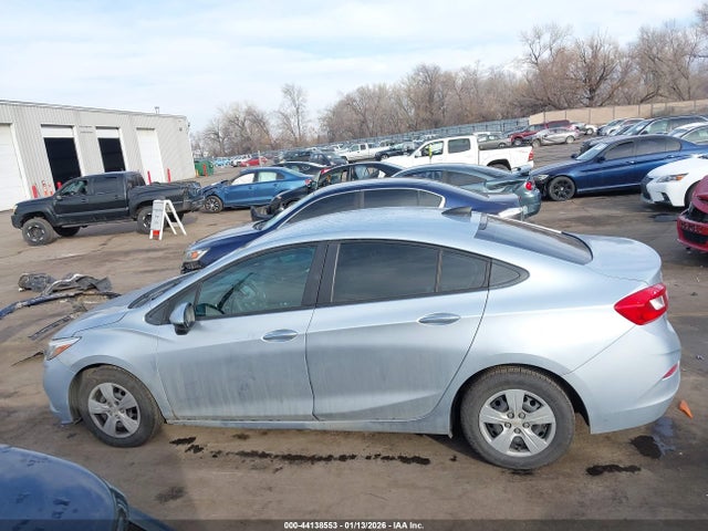 1G1BC5SM1H7137926 Chevrolet Cruze Ls Auto