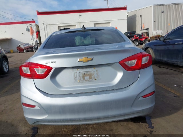 1G1BC5SM1H7137926 Chevrolet Cruze Ls Auto