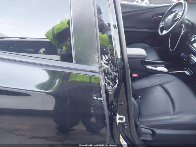 JTDKARFU9G3018395 Toyota Prius Four Touring