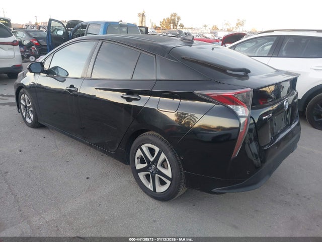 JTDKARFU9G3018395 Toyota Prius Four Touring