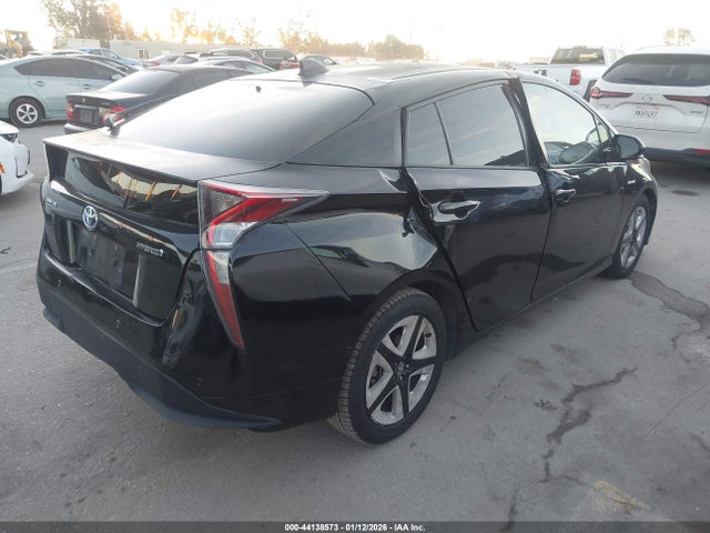 JTDKARFU9G3018395 Toyota Prius Four Touring