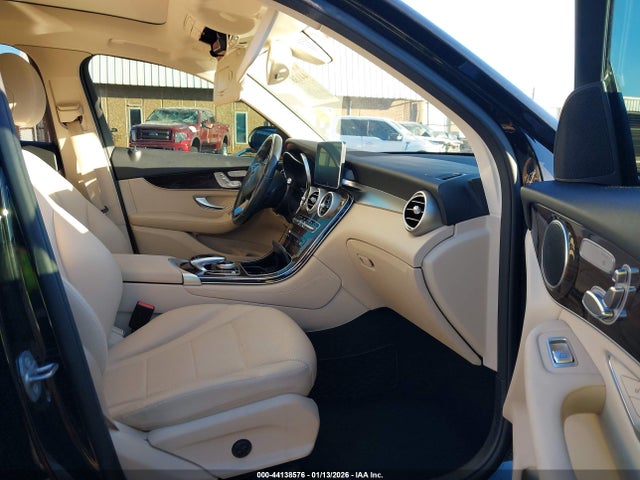 Продажа на аукционе авто 2016 Mercedes-benz Glc 300, vin: WDC0G4JB1GF109443, номер лота: 44138576