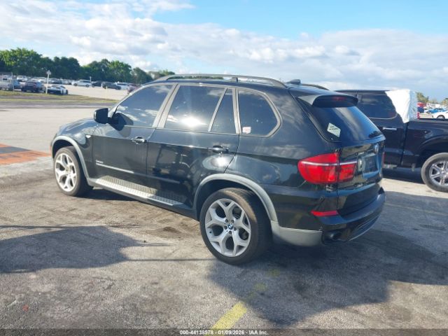 2011 BMW X5 5UXZV4C58BL414330 Photo 2