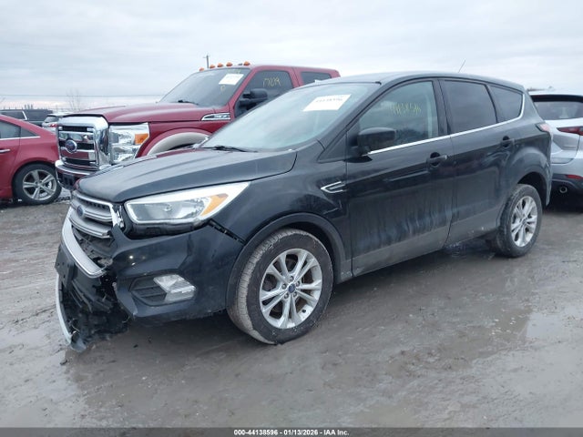 Ford ESCAPE SE 2017 1FMCU9G97HUE08778 Image 2