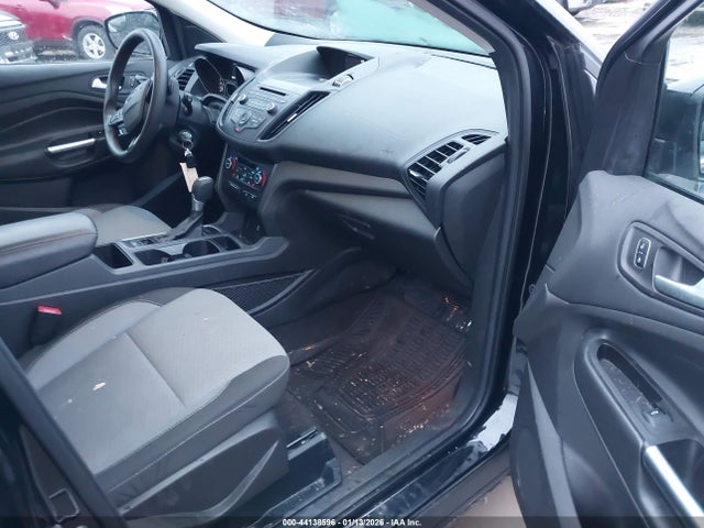 Ford ESCAPE SE 2017 1FMCU9G97HUE08778 Image 5