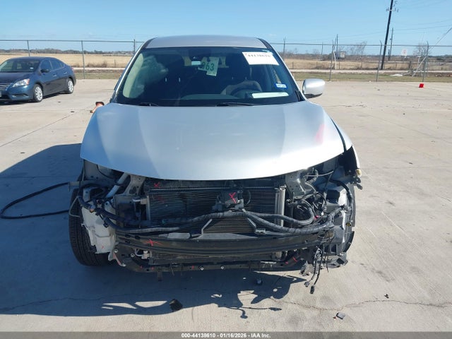 5N1AT2MT5LC795637 Nissan Rogue S Fwd