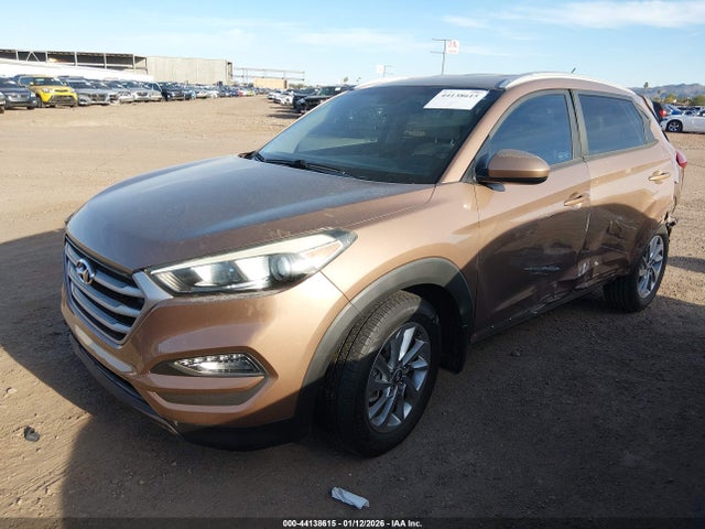 KM8J33A45HU395730 Hyundai TUCSON SE