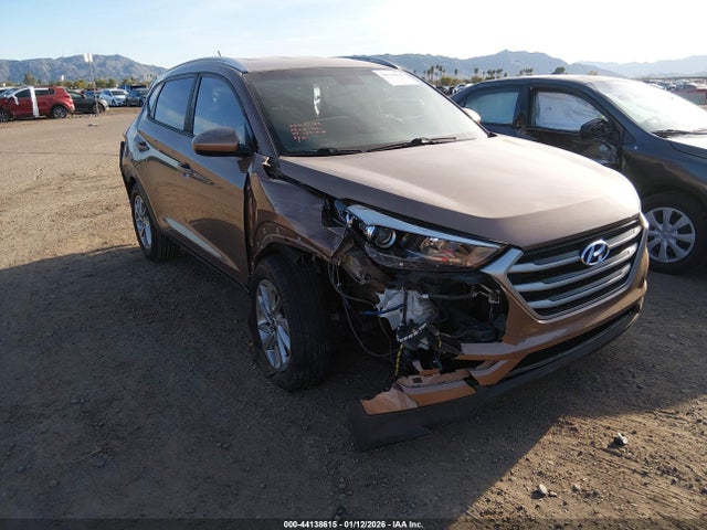 KM8J33A45HU395730 Hyundai TUCSON SE