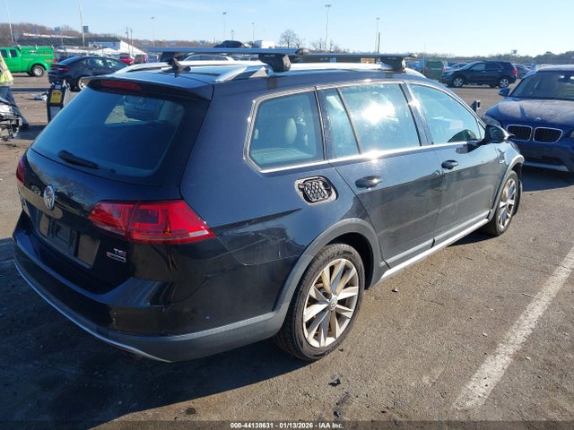 Продажа на аукционе авто 2017 Volkswagen Golf Alltrack Tsi S/tsi Se/tsi Sel, vin: 3VWH17AU8HM529874, номер лота: 44138631