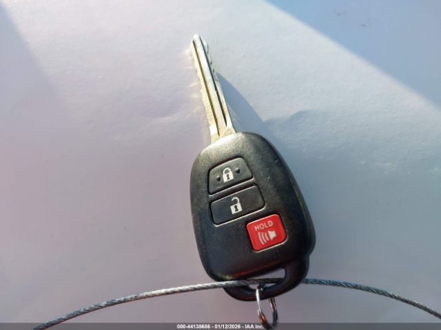 2012 TOYOTA PRIUS C JTDKDTB30C1022424 Photo 10