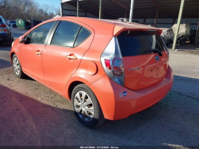 2012 TOYOTA PRIUS C JTDKDTB30C1022424 Photo 2