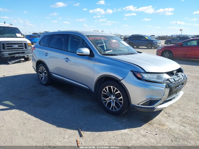 2017 MITSUBISHI OUTLANDER JA4AD3A39HZ020591 Photo 0