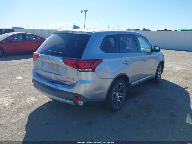 2017 MITSUBISHI OUTLANDER JA4AD3A39HZ020591 Photo 3