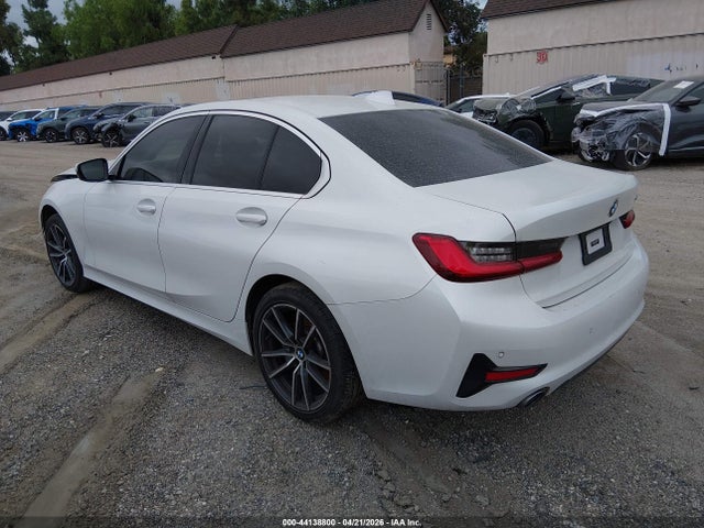 44138800 :رقم المزاد ، 3MW5R1J09M8C15529 vin ، 2021 Bmw 330i مزاد بيع