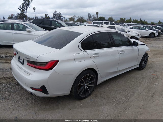 44138800 :رقم المزاد ، 3MW5R1J09M8C15529 vin ، 2021 Bmw 330i مزاد بيع
