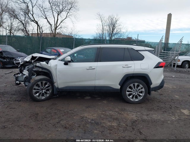 2T3N1RFV7MW207691 Toyota Rav4 Limited