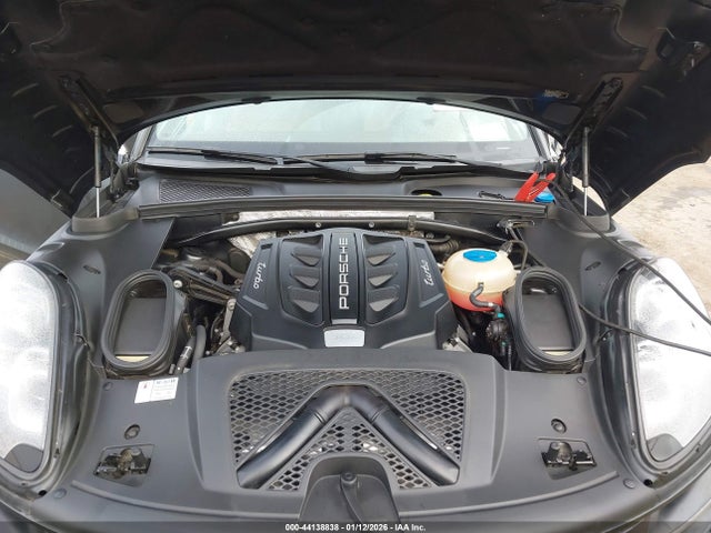 2017 PORSCHE MACAN WP1AF2A50HLB61921 Photo 9