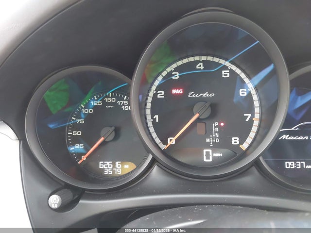 2017 PORSCHE MACAN WP1AF2A50HLB61921 Photo 6