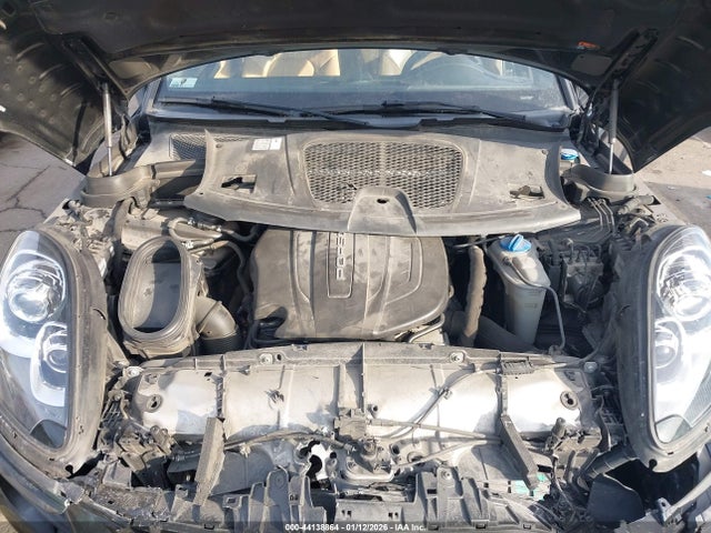 2018 PORSCHE MACAN WP1AA2A52JLB24650 Photo 9