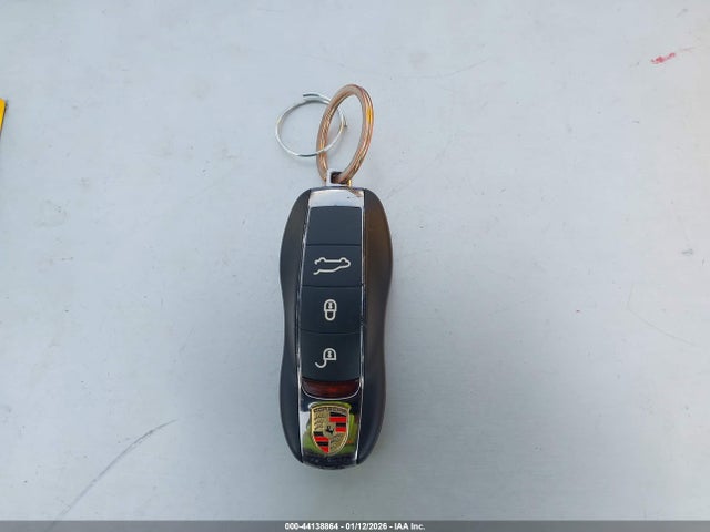 2018 PORSCHE MACAN WP1AA2A52JLB24650 Photo 10