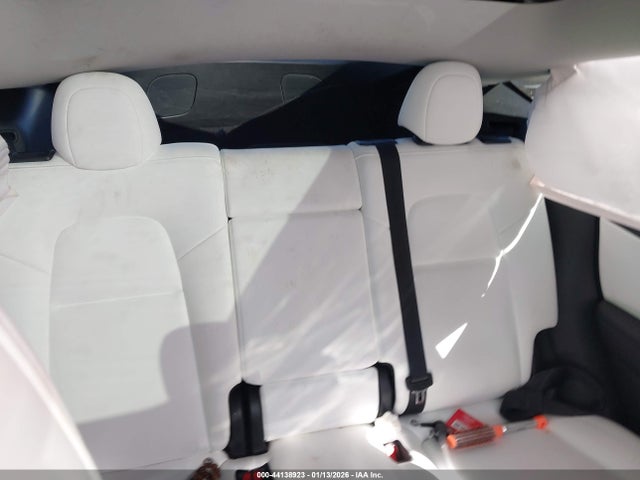 2022 TESLA MODEL Y 7SAYGDEF6NF443784 Photo 7