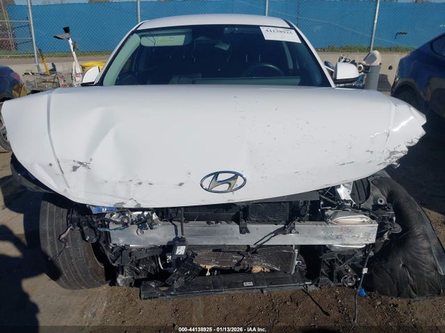 KM8KMDAF2NU099472 Hyundai IONIQ 5 SE