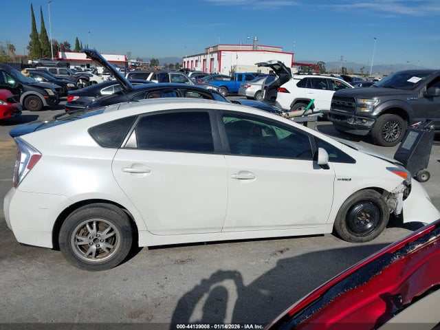 Toyota Prius Four 2014 JTDKN3DU9E1745453 Image 14